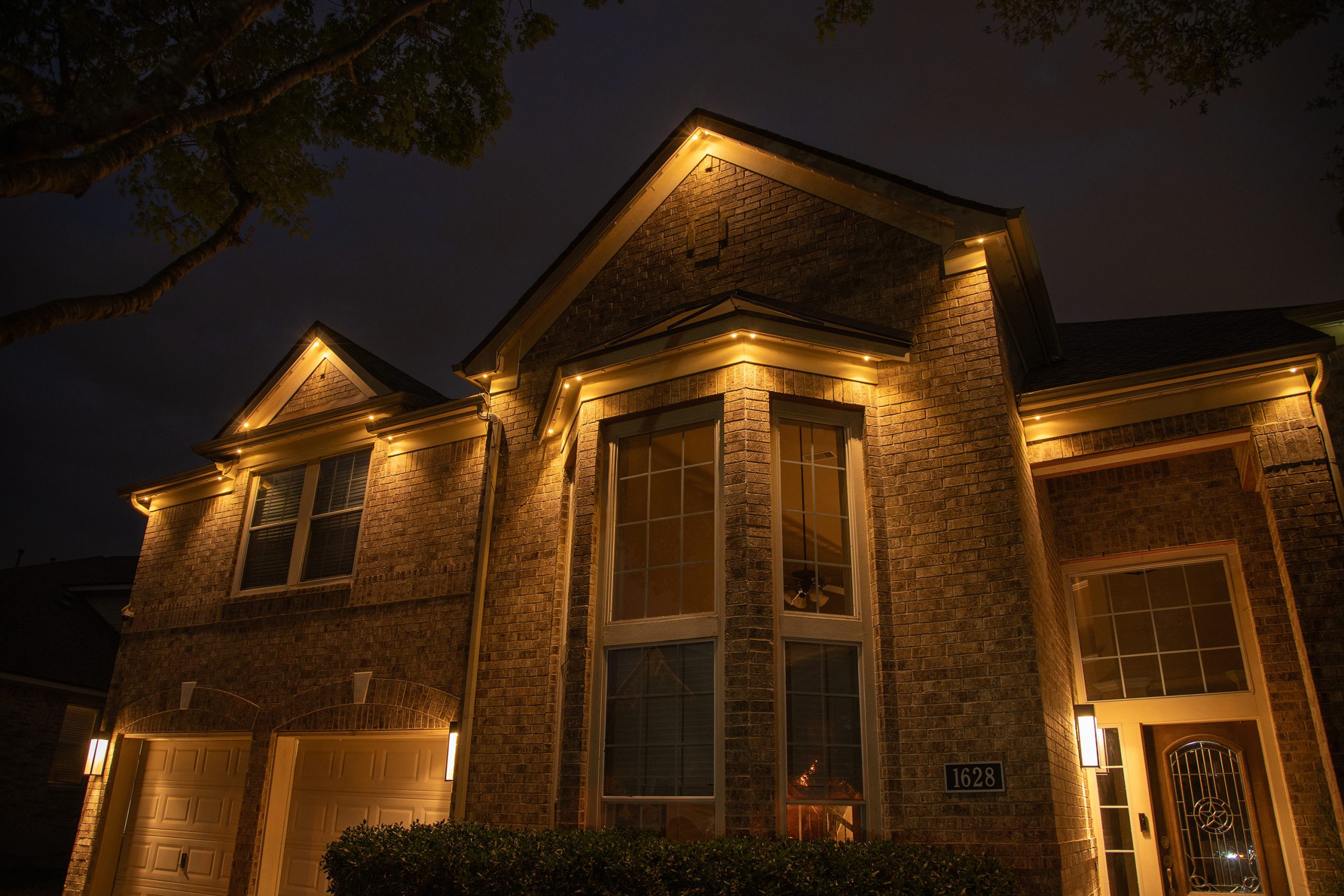 Light Up Your Holidays|Permanent Lighting