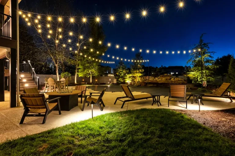 Light Up Your Holidays|Gallery